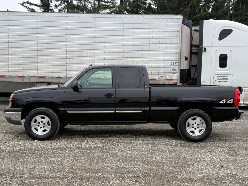 2004 Chevrolet Silverado 1st Gen - Image 3 of 18