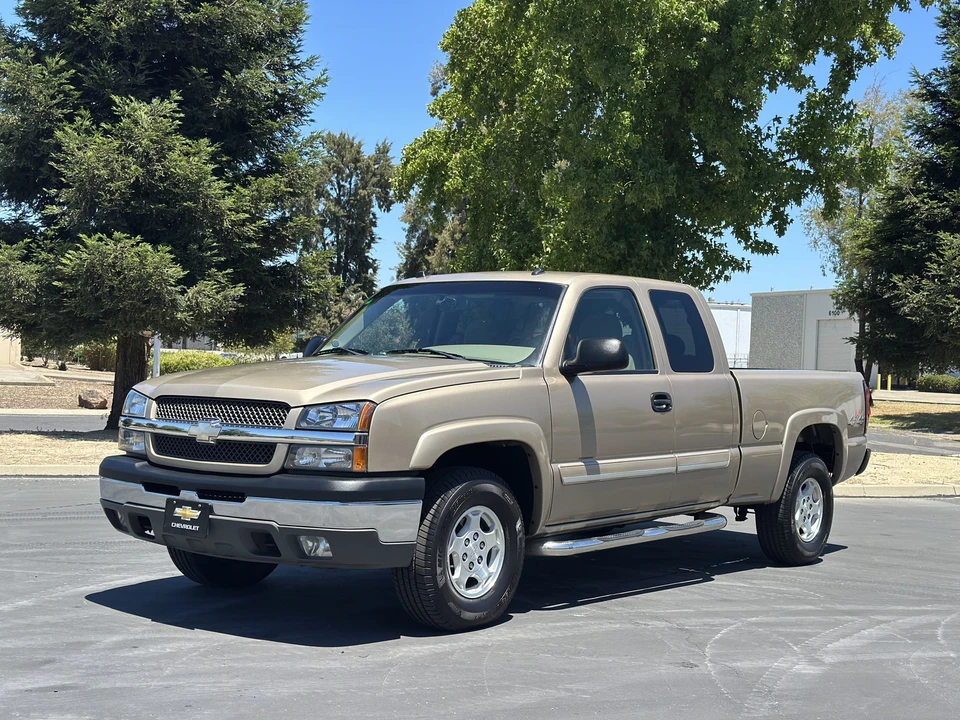 2004 Chevrolet Silverado 1st Gen - Image 4 of 31