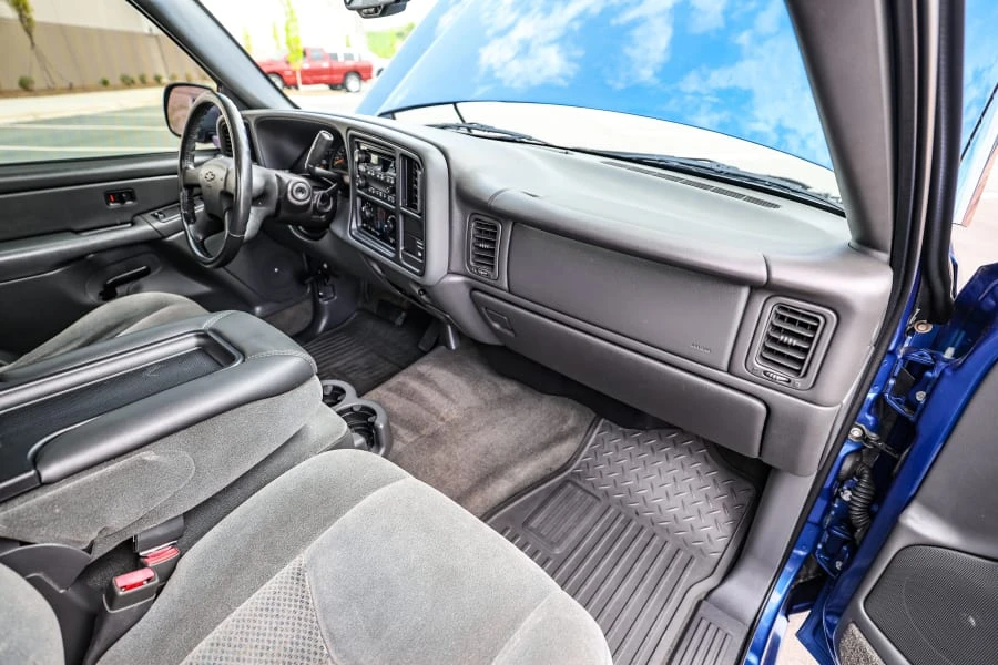 2004 Chevrolet Silverado 1st Gen - Image 24 of 31