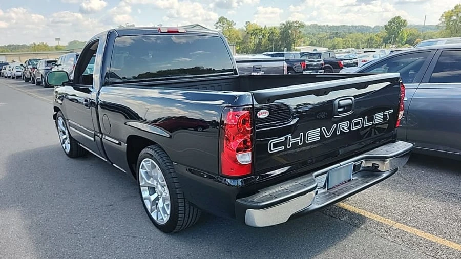 2004 Chevrolet Silverado 1st Gen - Image 2 of 14