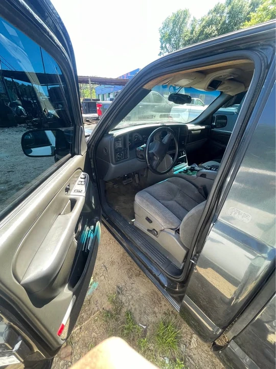 2004 Chevrolet Silverado 1st Gen - Image 3 of 4