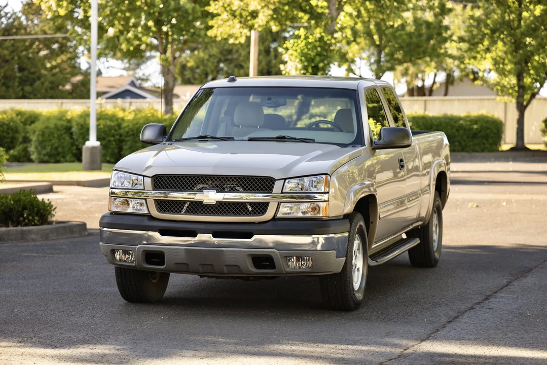 2004 Chevrolet Silverado 1st Gen - Image 2 of 31