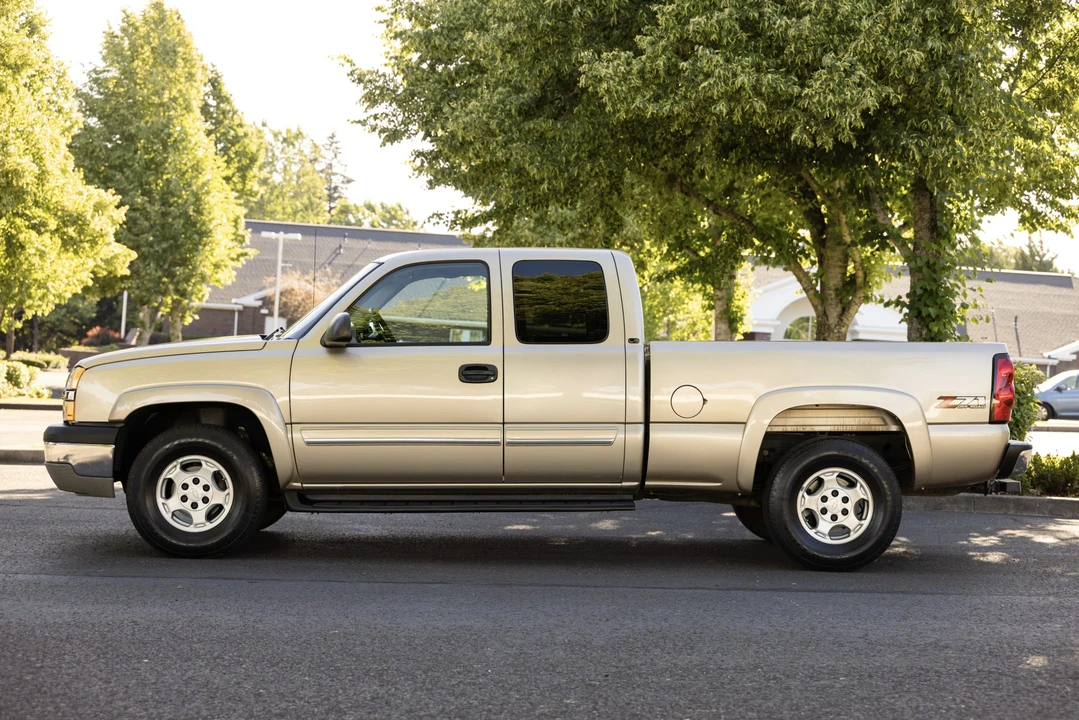 2004 Chevrolet Silverado 1st Gen - Image 6 of 31