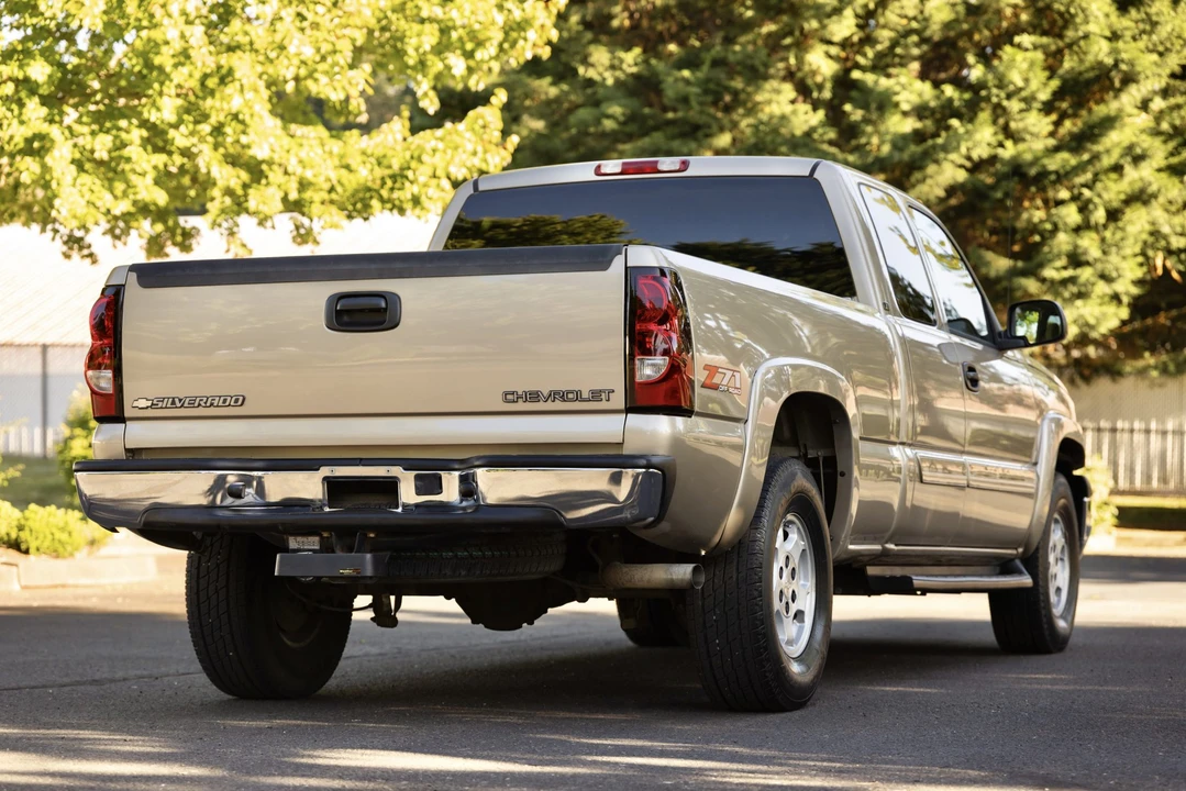 2004 Chevrolet Silverado 1st Gen - Image 10 of 31