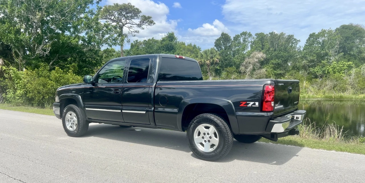 2004 Chevrolet Silverado 1st Gen - Image 15 of 31