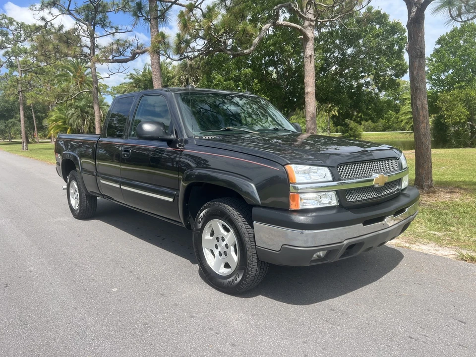 2004 Chevrolet Silverado 1st Gen - Image 9 of 31