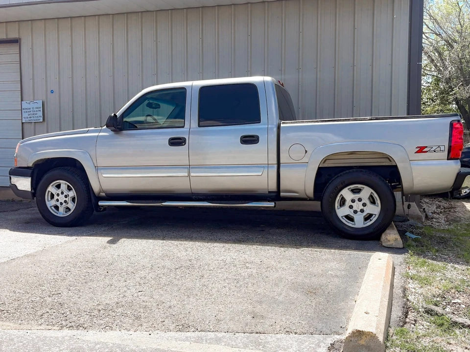 2004 Chevrolet Silverado 1st Gen - Image 9 of 21
