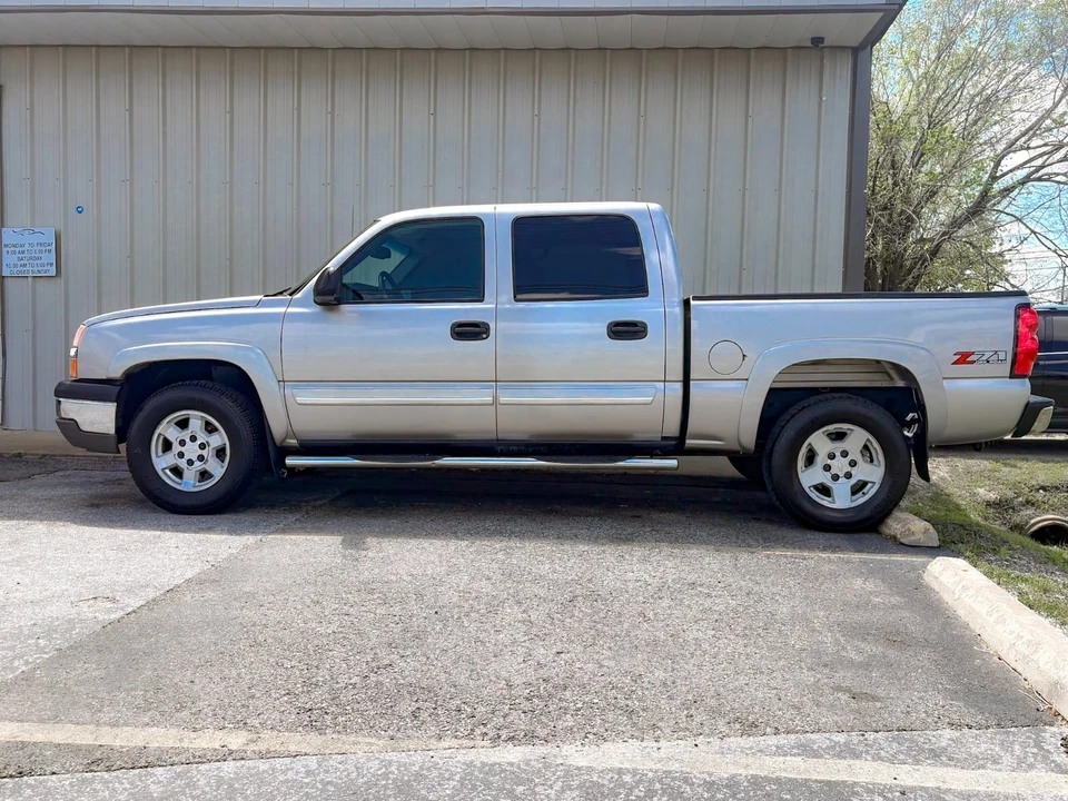 2004 Chevrolet Silverado 1st Gen - Image 8 of 21