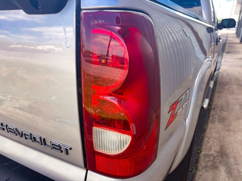 2004 Chevrolet Silverado 1st Gen - Image 13 of 21
