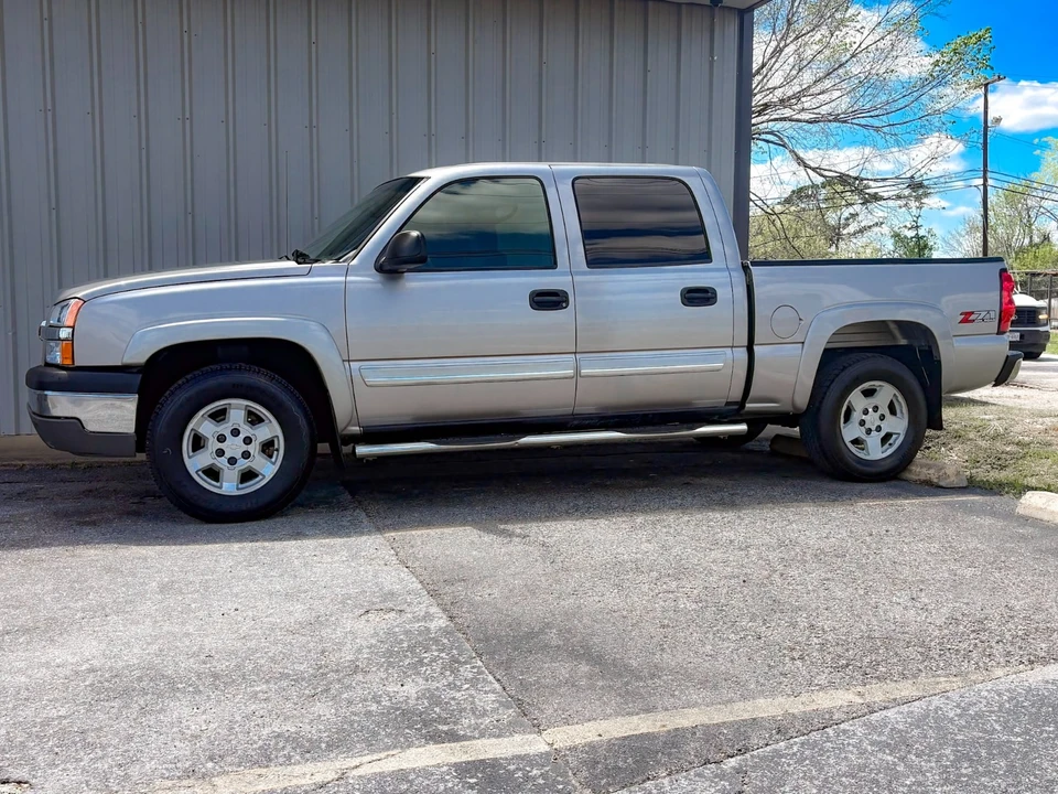 2004 Chevrolet Silverado 1st Gen - Image 6 of 21