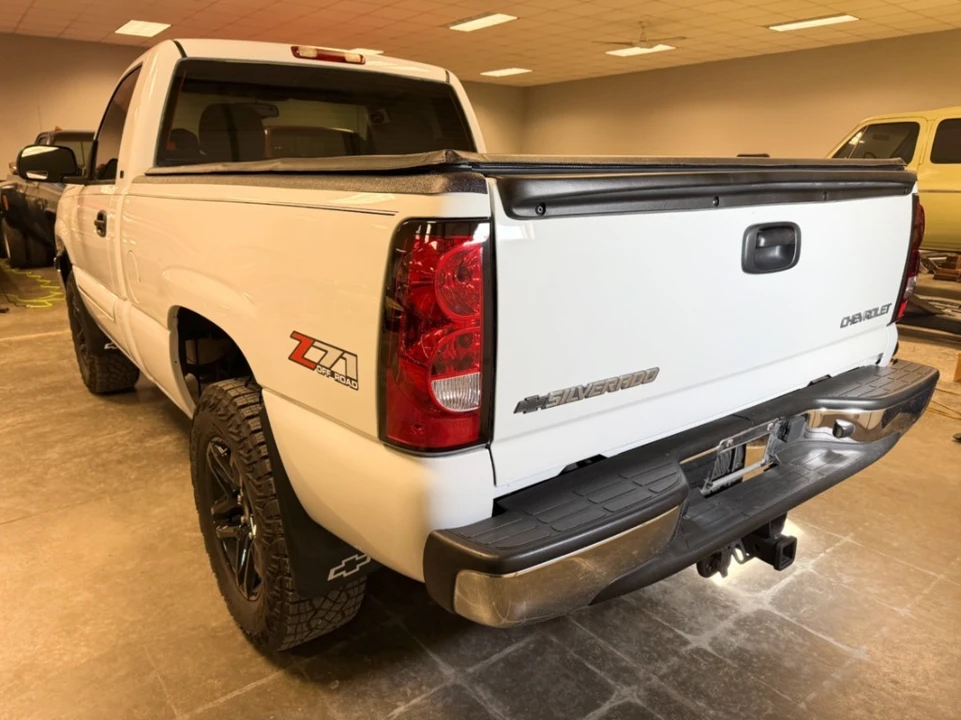 2004 Chevrolet Silverado 1st Gen - Image 3 of 19
