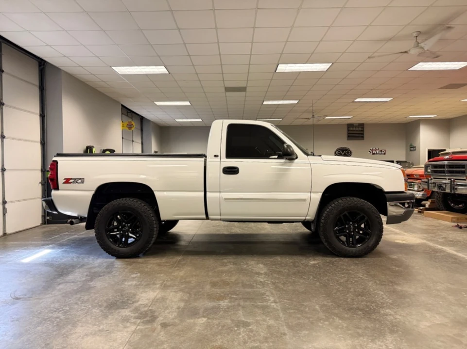2004 Chevrolet Silverado 1st Gen - Image 5 of 19