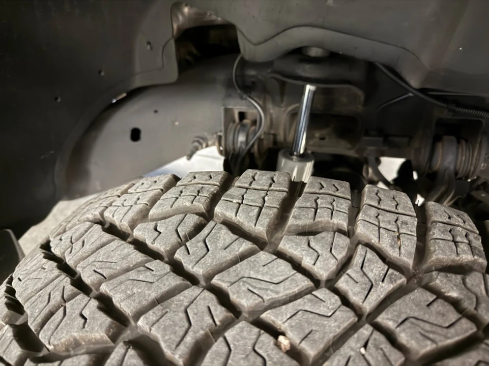 2004 Chevrolet Silverado 1st Gen - Image 16 of 19