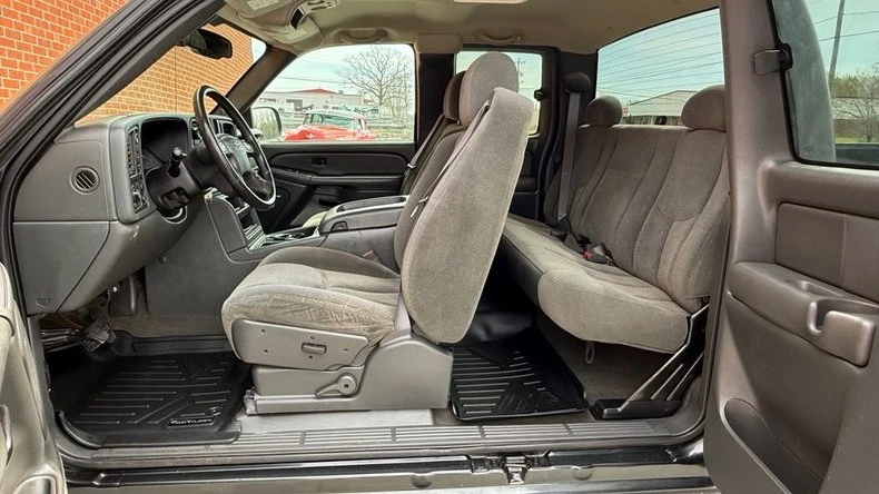 2004 Chevrolet Silverado 1st Gen - Image 11 of 27