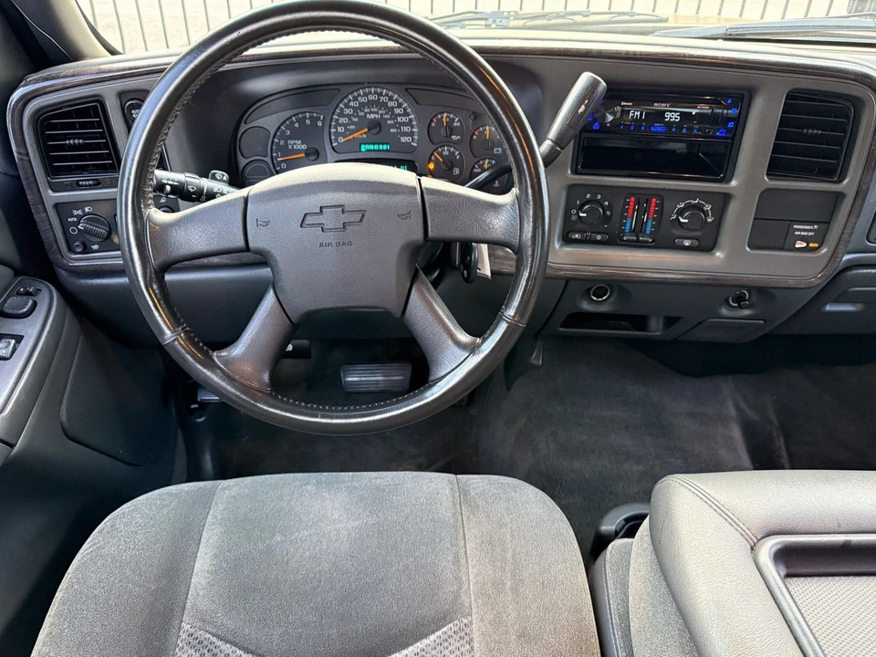 2004 Chevrolet Silverado 2nd Gen - Image 11 of 12