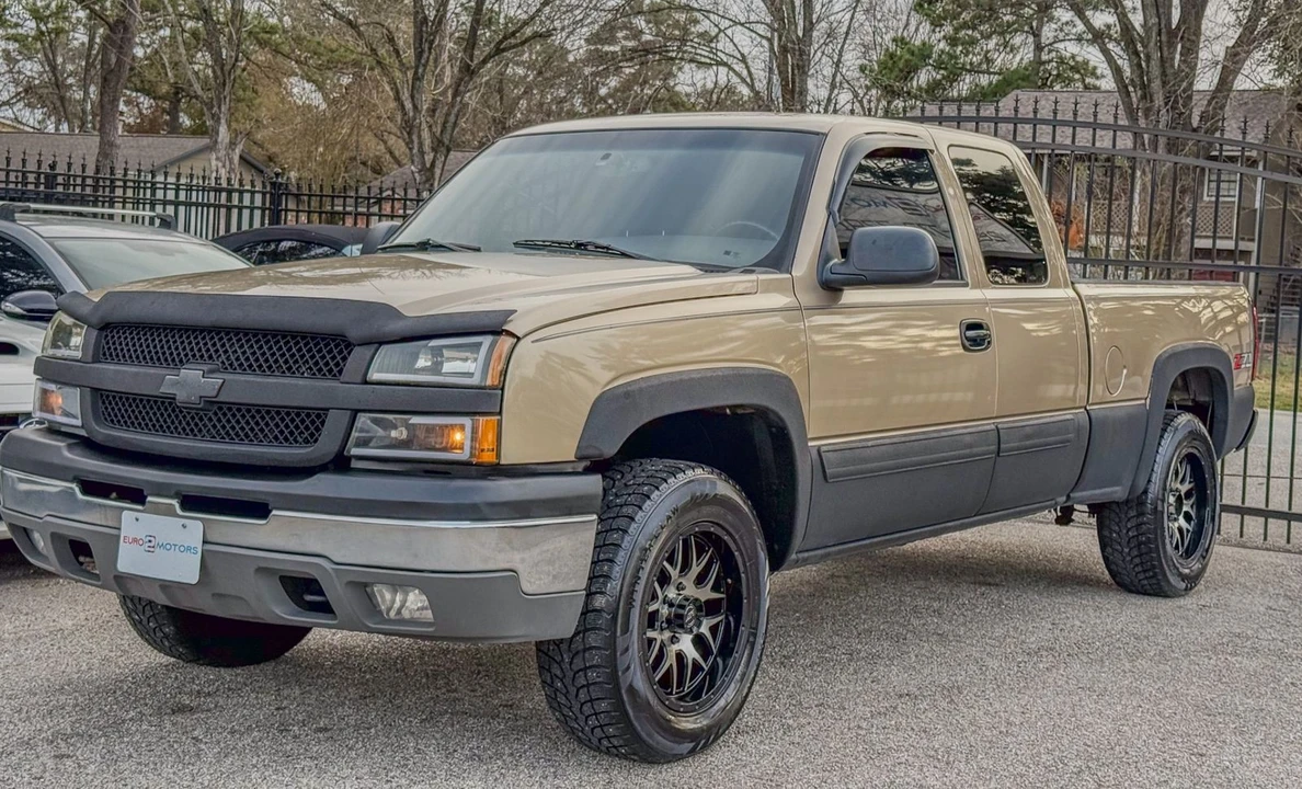 2004 Chevrolet Silverado 2nd Gen - Image 4 of 12