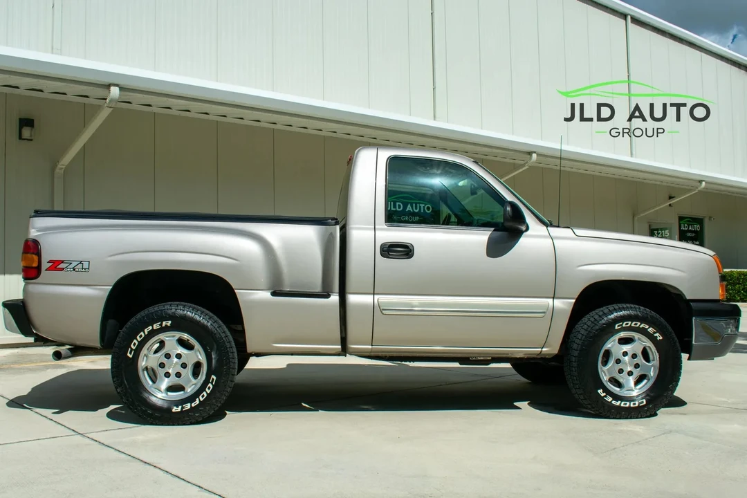 2004 Chevrolet Silverado 1st Gen - Image 5 of 31
