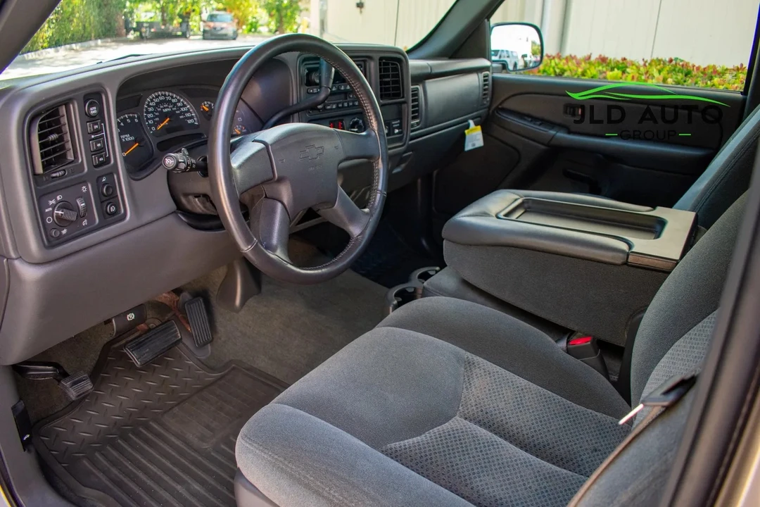 2004 Chevrolet Silverado 1st Gen - Image 6 of 31