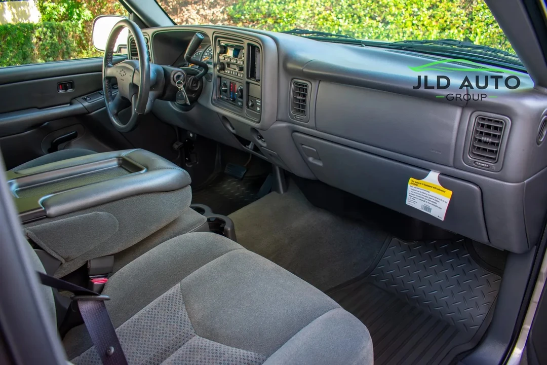 2004 Chevrolet Silverado 1st Gen - Image 8 of 31