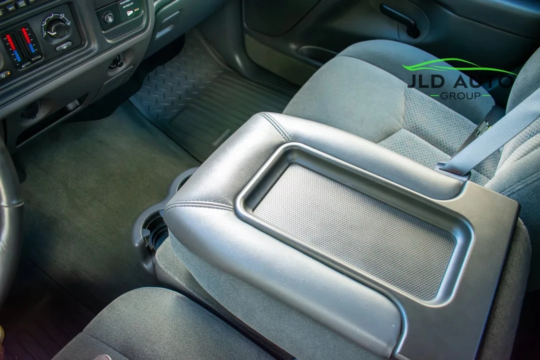 2004 Chevrolet Silverado 1st Gen - Image 15 of 31