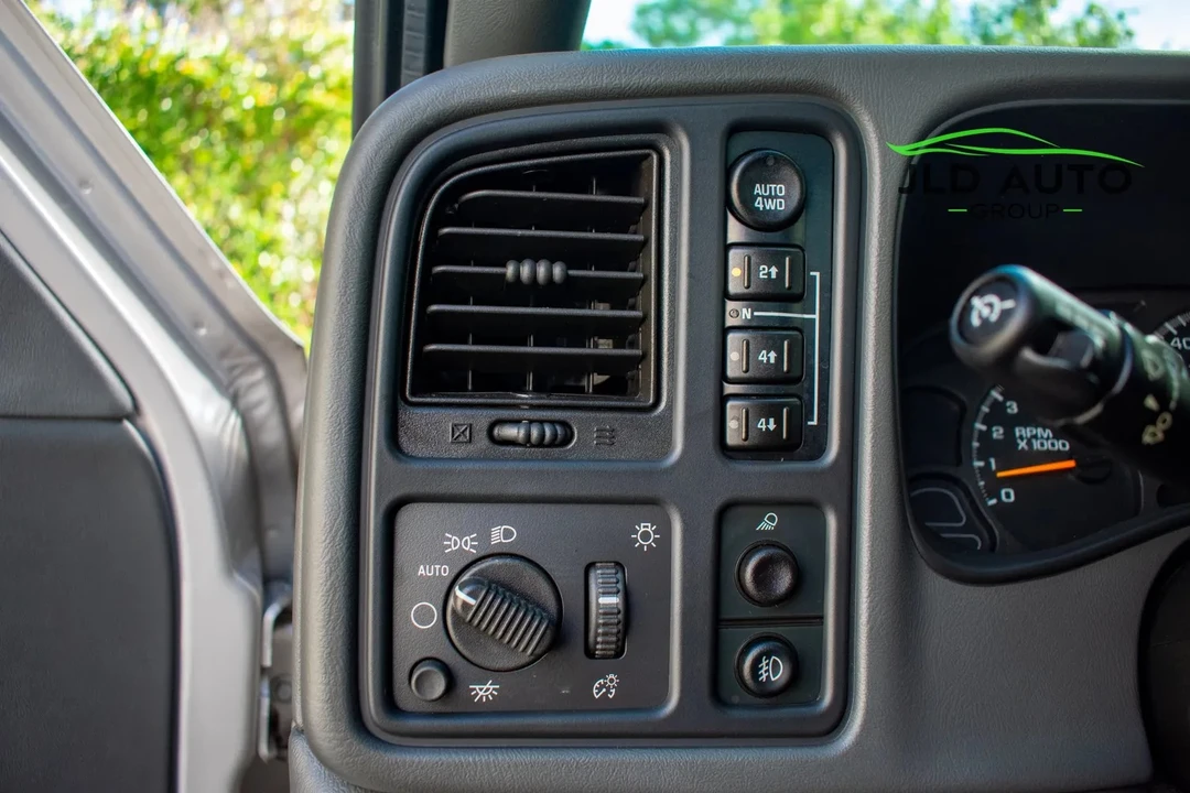 2004 Chevrolet Silverado 1st Gen - Image 18 of 31