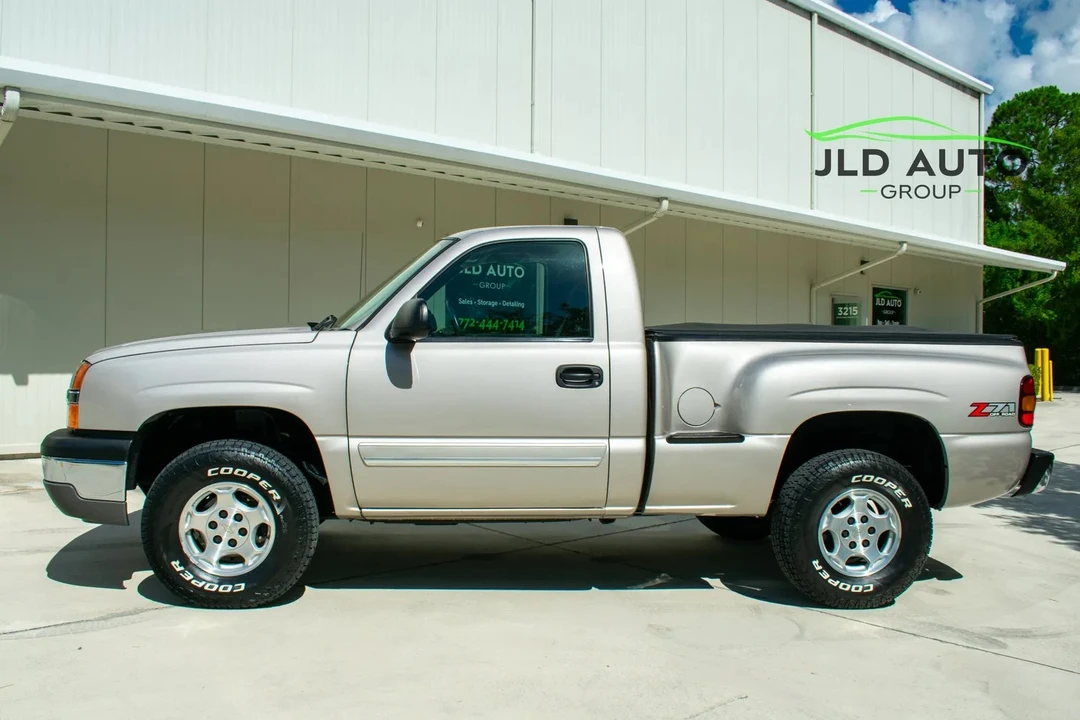 2004 Chevrolet Silverado 1st Gen - Image 3 of 31