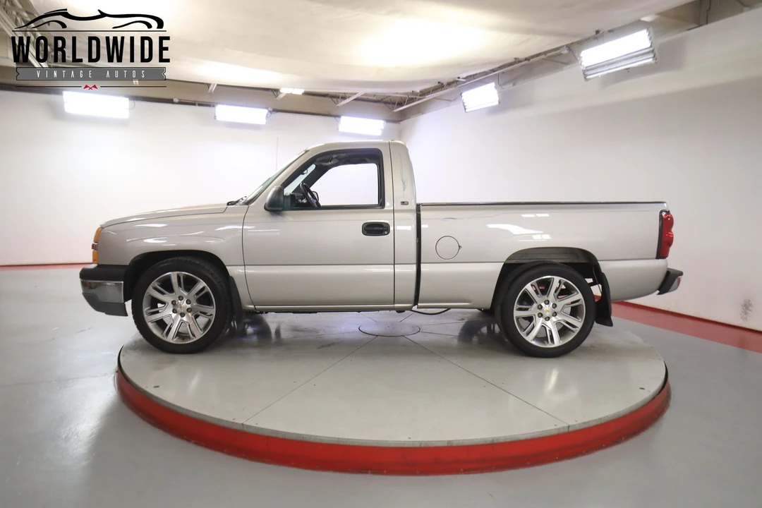 2004 Chevrolet Silverado 1st Gen - Image 3 of 12