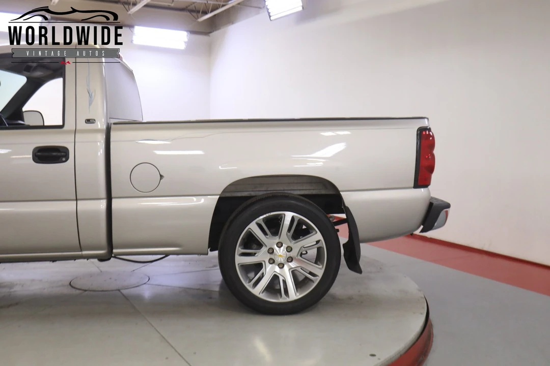 2004 Chevrolet Silverado 1st Gen - Image 10 of 12