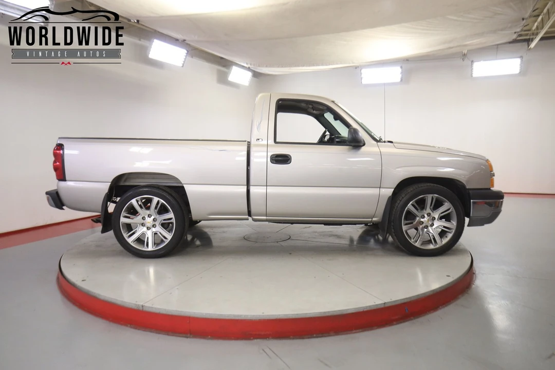 2004 Chevrolet Silverado 1st Gen - Image 4 of 12
