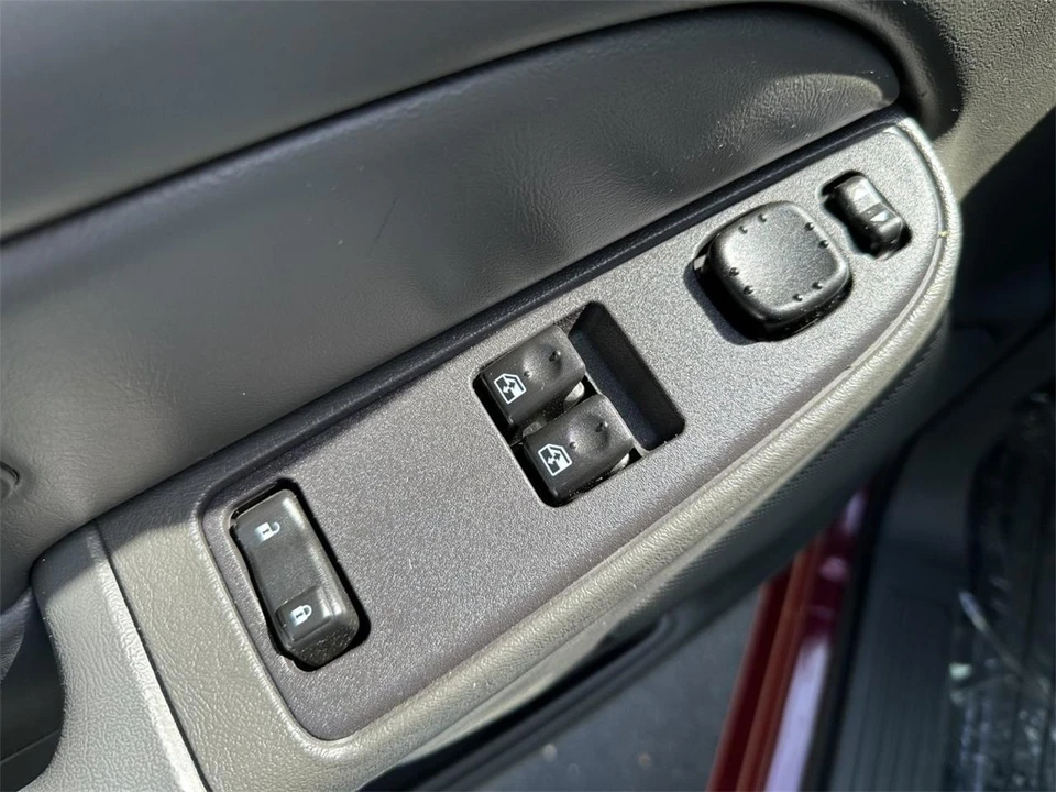 2004 Chevrolet Silverado 1st Gen - Image 25 of 31