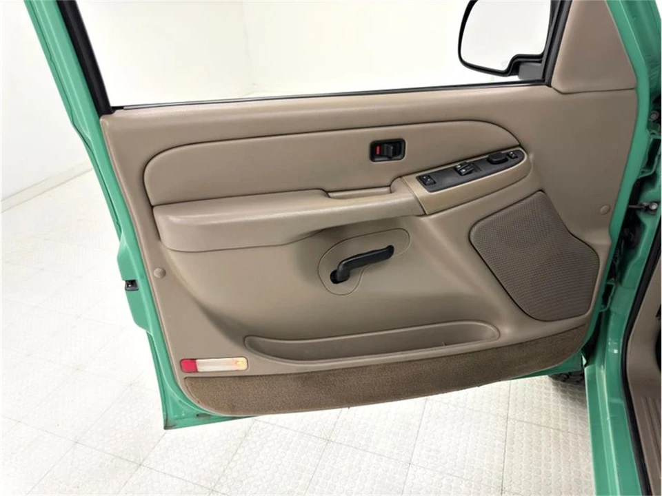 2004 Chevrolet Silverado 1st Gen - Image 26 of 31