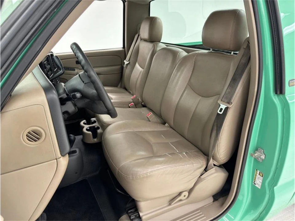 2004 Chevrolet Silverado 1st Gen - Image 28 of 31