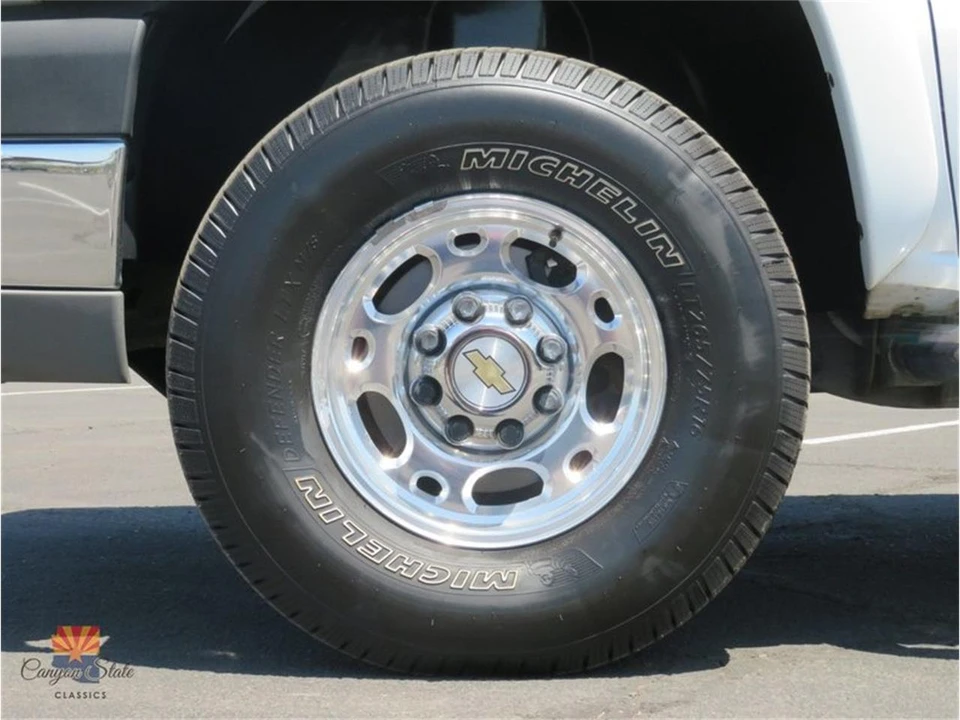 2004 Chevrolet Silverado 1st Gen - Image 18 of 31
