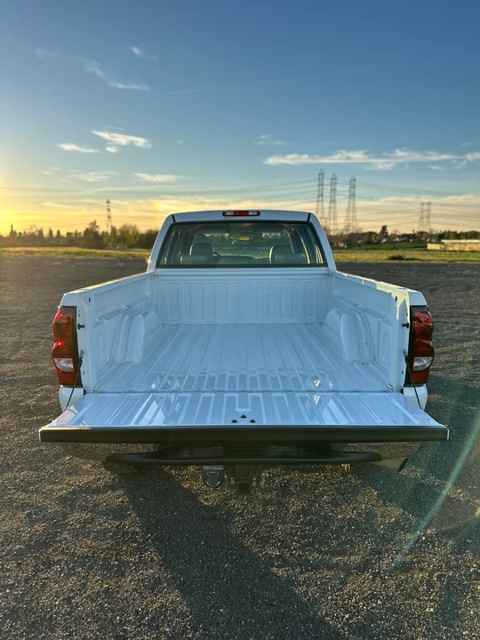 2004 Chevrolet Silverado 1st Gen - Image 8 of 21