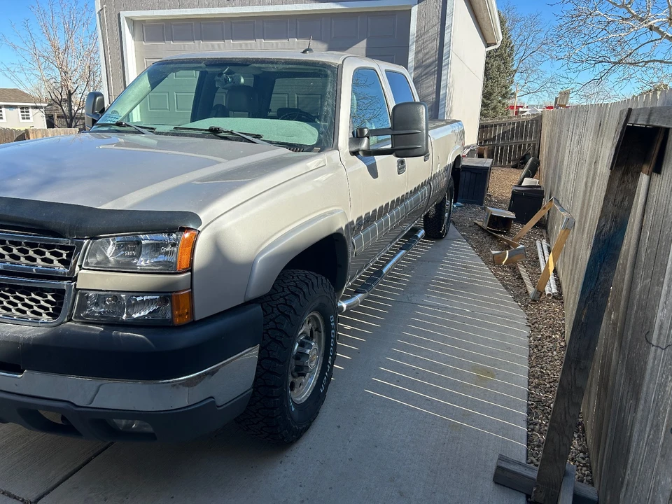 2004 Chevrolet Silverado Heavy Duty 1st Gen - Image 3 of 12