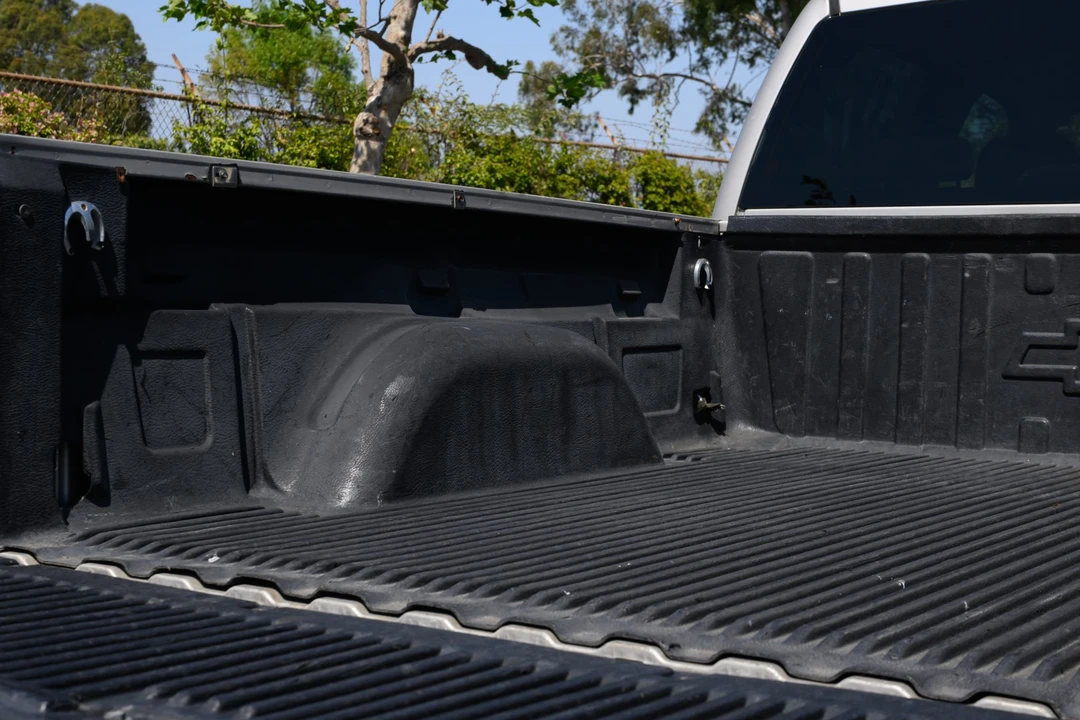 2004 Chevrolet - Image 27 of 31