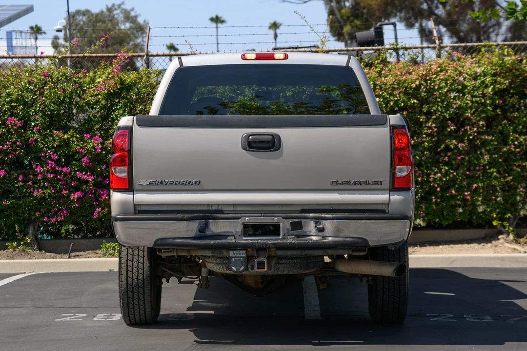 2004 Chevrolet - Image 18 of 31
