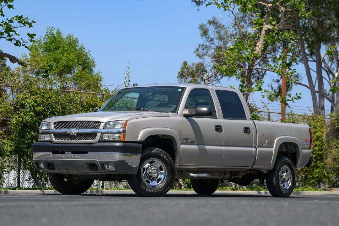 2004 Chevrolet - Image 10 of 31