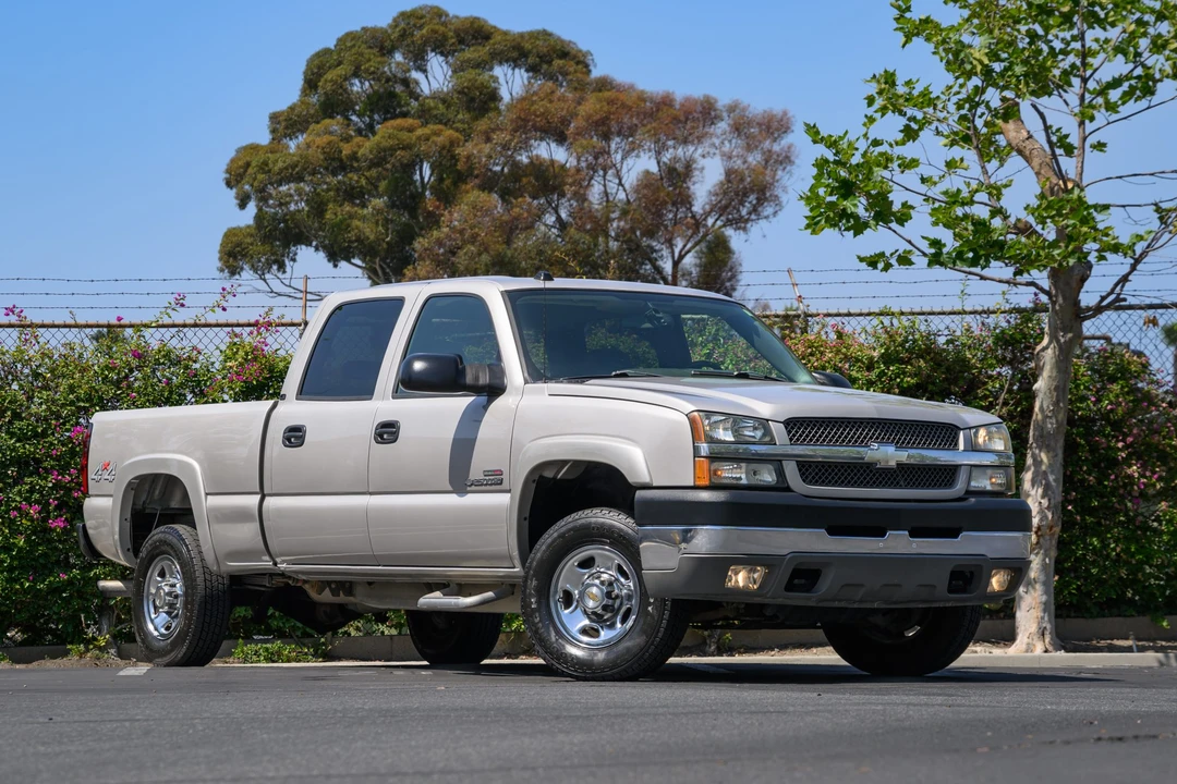 2004 Chevrolet - Image 3 of 31