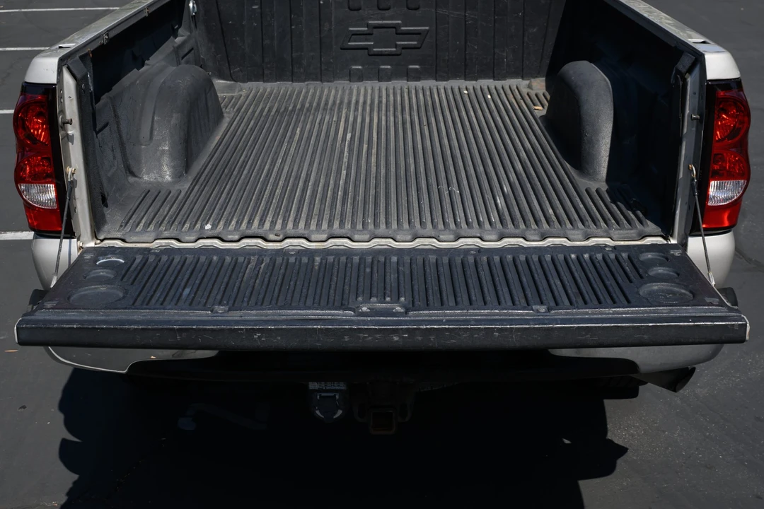 2004 Chevrolet - Image 26 of 31