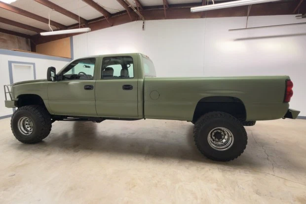 2004 Chevrolet Silverado Heavy Duty 1st Gen - Image 3 of 7