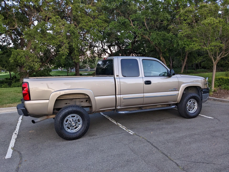 2004 Chevrolet Silverado Heavy Duty 1st Gen - Image 22 of 31