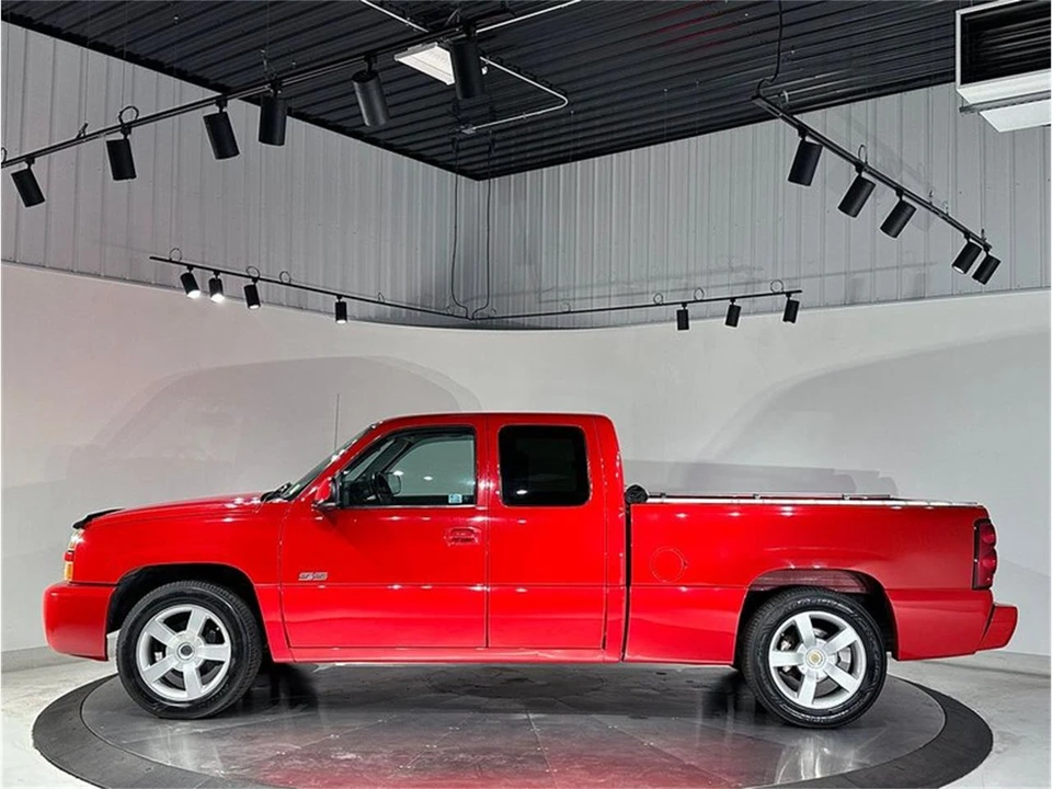 2004 Chevrolet Silverado 1st Gen - Image 10 of 31