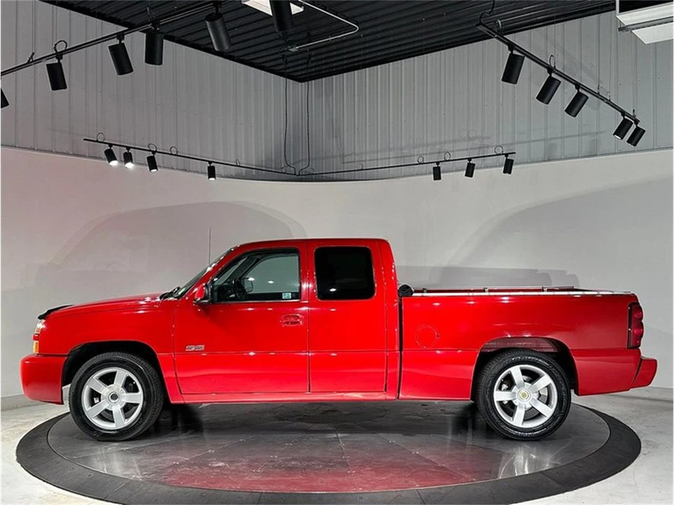 2004 Chevrolet Silverado 1st Gen - Image 11 of 31
