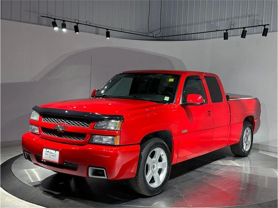 2004 Chevrolet Silverado 1st Gen - Image 2 of 31