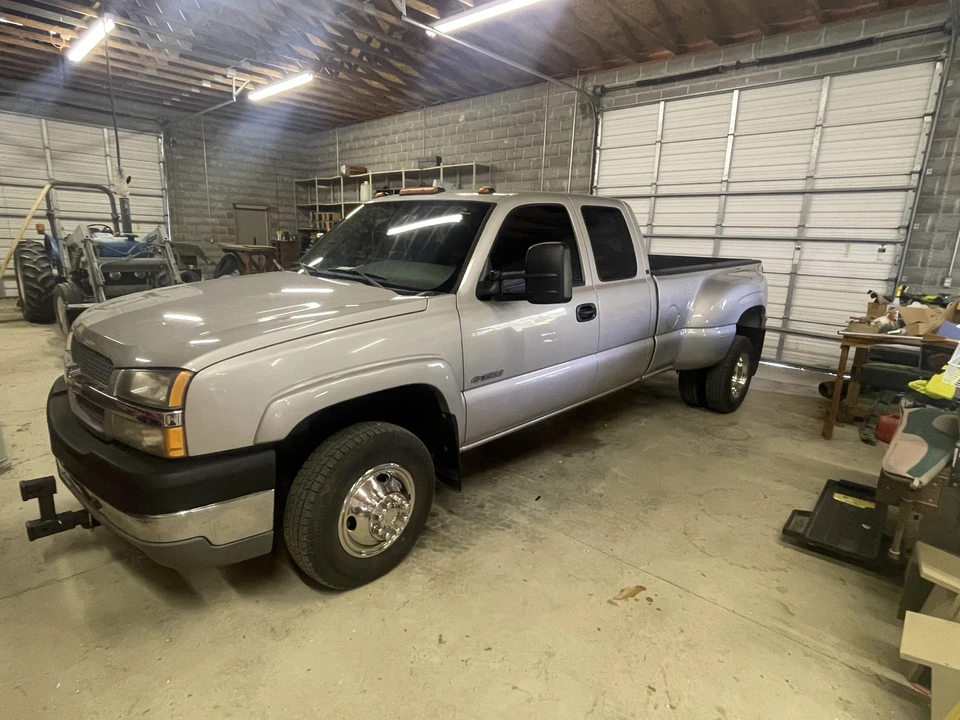 2004 Chevrolet Silverado Heavy Duty 1st Gen - Image 18 of 31