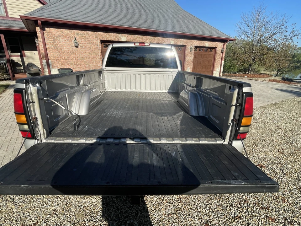 2004 Chevrolet Silverado Heavy Duty 1st Gen - Image 8 of 31