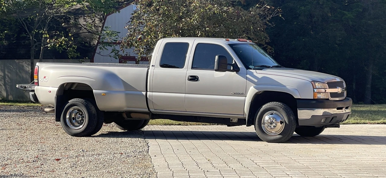 2004 Chevrolet Silverado Heavy Duty 1st Gen - Image 14 of 31
