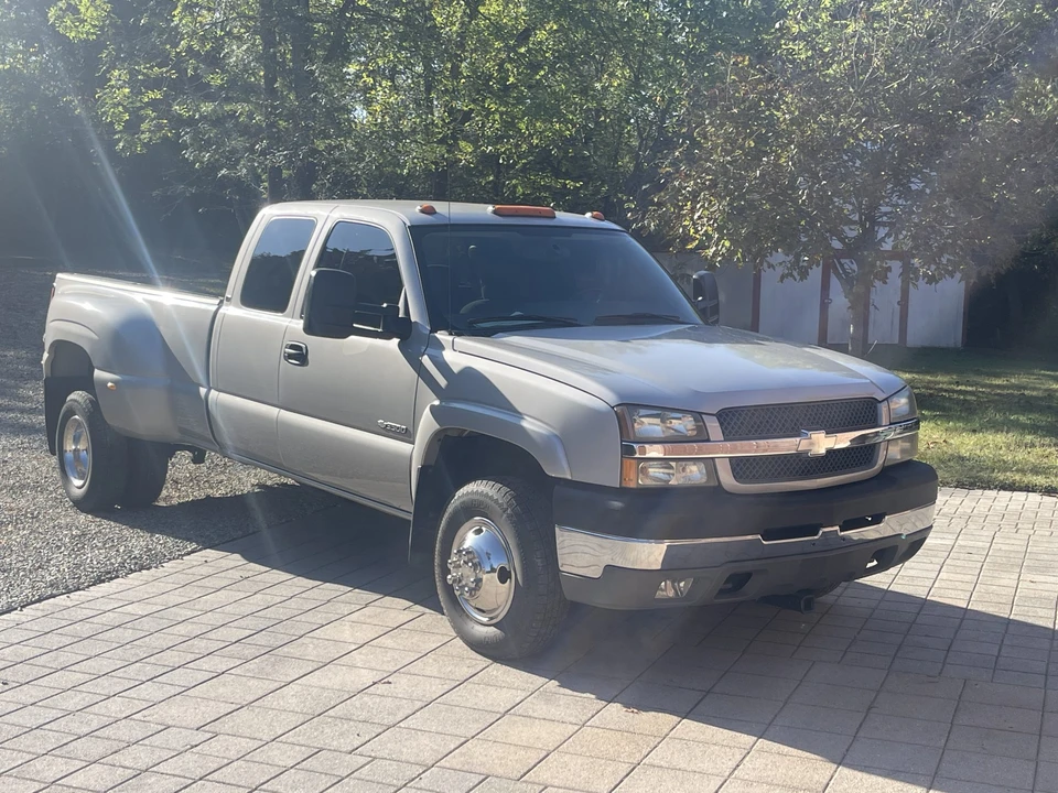 2004 Chevrolet Silverado Heavy Duty 1st Gen - Image 16 of 31
