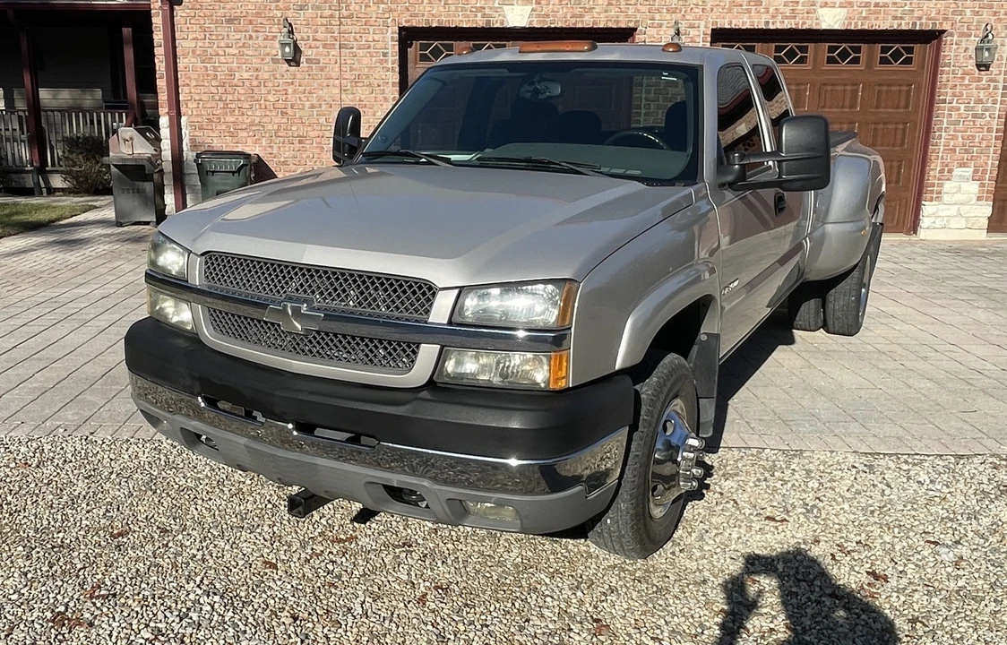 2004 Chevrolet Silverado Heavy Duty 1st Gen - Image 2 of 31